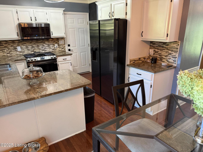Listing Image 13
