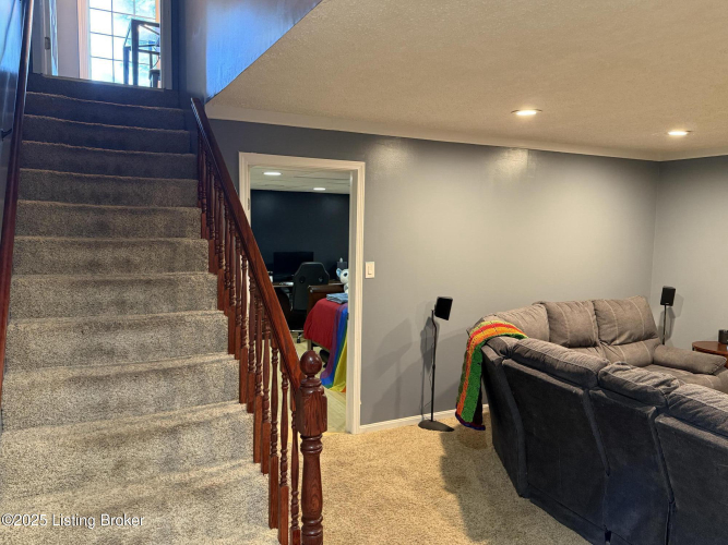 Listing Image 37