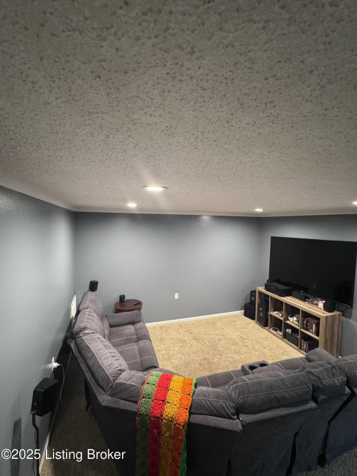 Listing Image 41