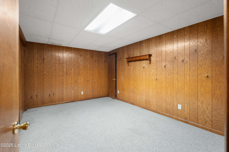 Listing Image 30