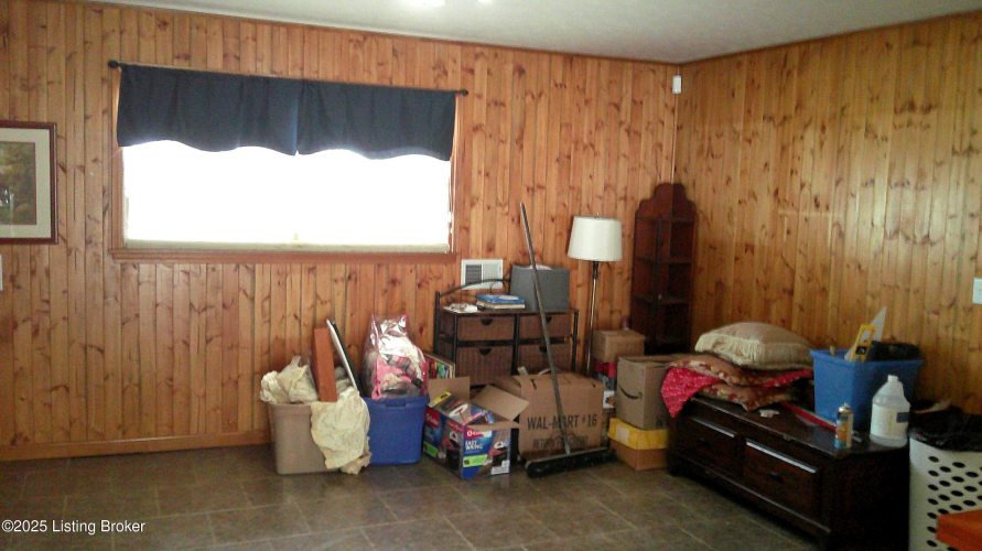 Listing Image 42