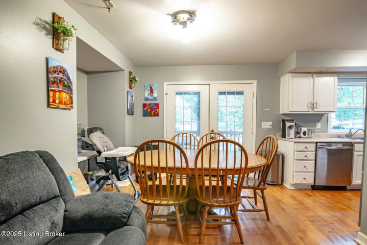 Listing Image 20