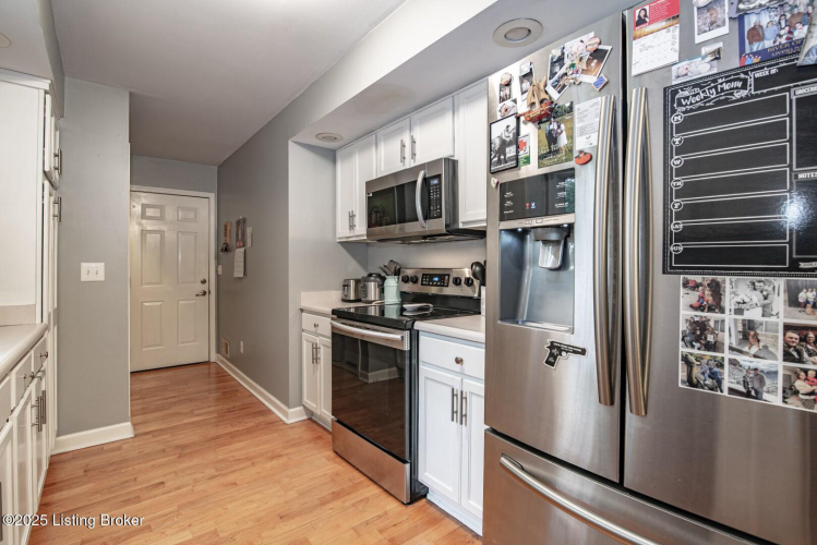 Listing Image 23