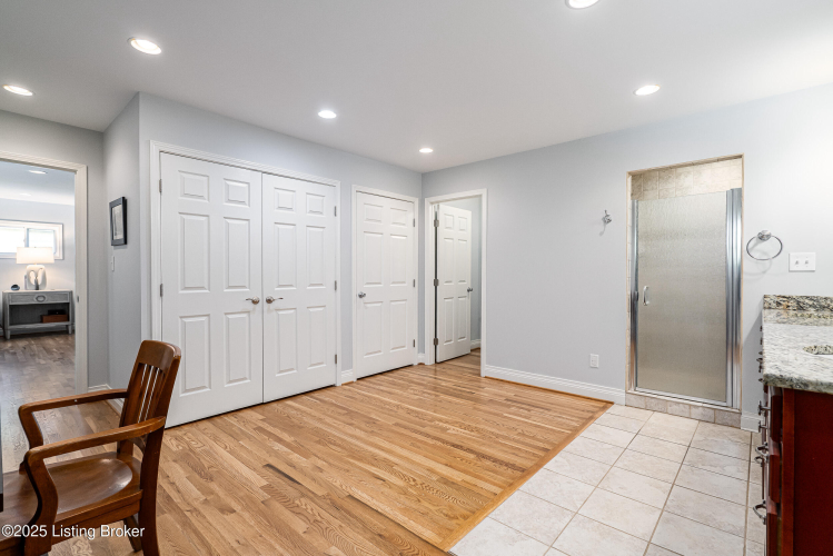 Listing Image 56