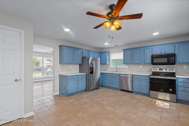 Listing Image 14