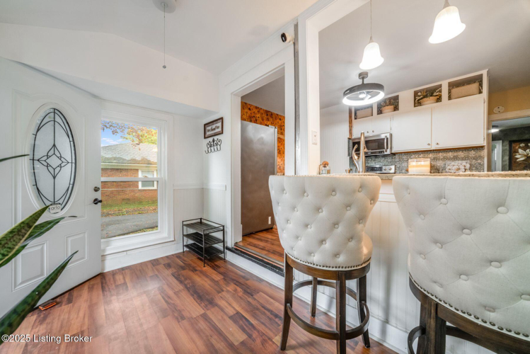 Listing Image 19