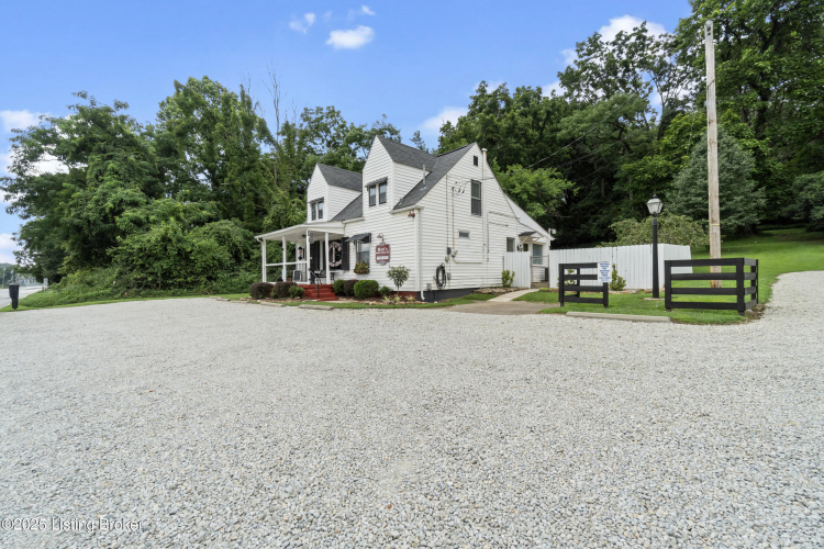 Listing Image 24