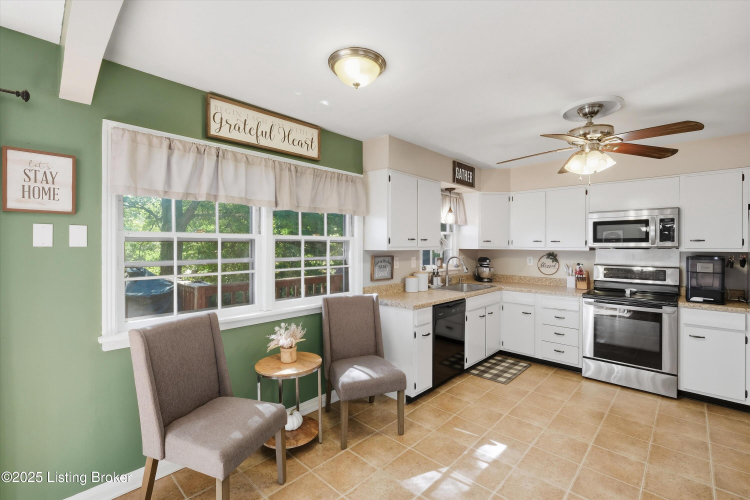 Listing Image 13