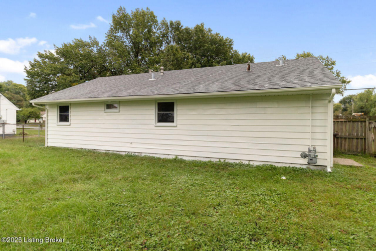 Listing Image 27