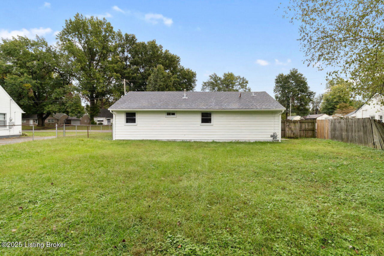 Listing Image 28