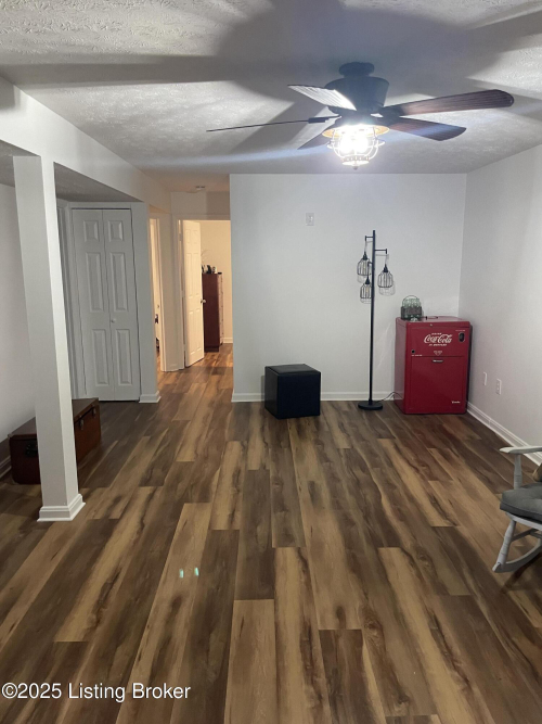 Listing Image 26