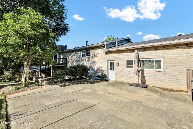 Listing Image 43