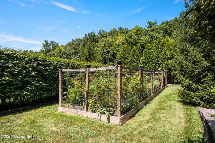 Listing Image 83