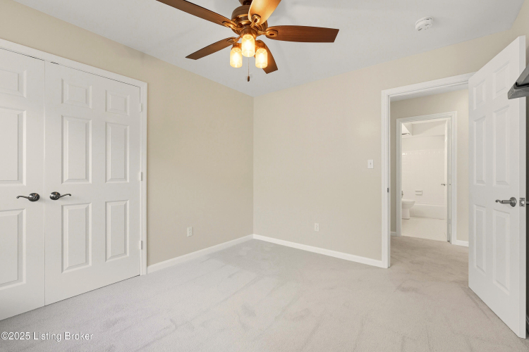 Listing Image 27