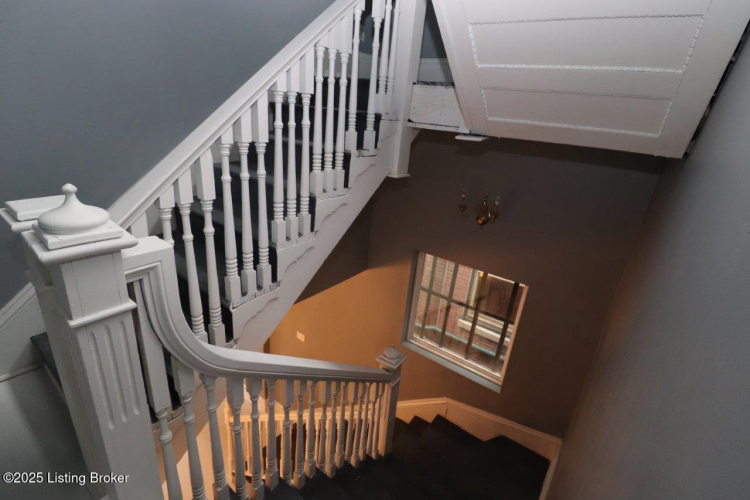 Listing Image 81