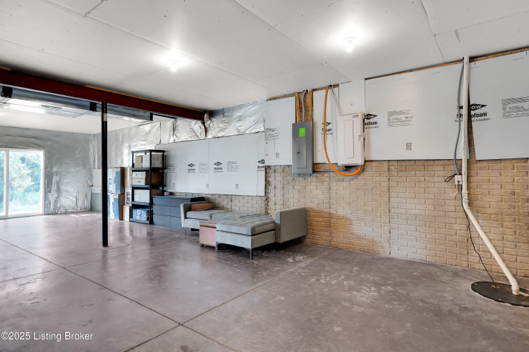 Listing Image 49