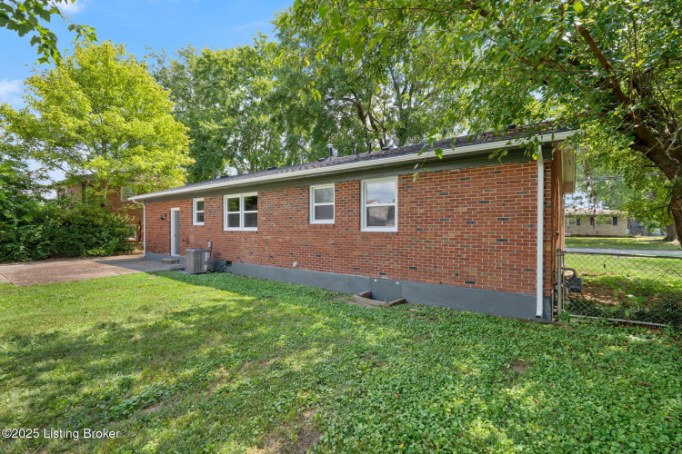 Listing Image 33