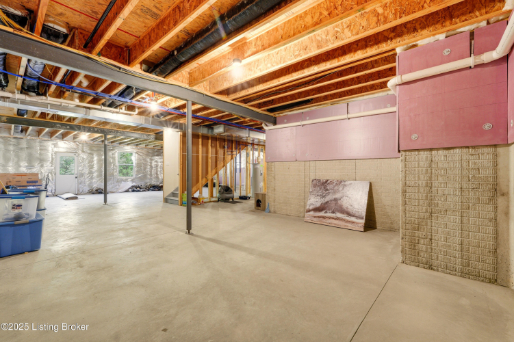 Listing Image 37