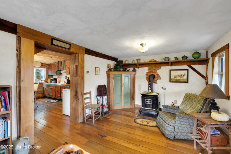 Listing Image 20