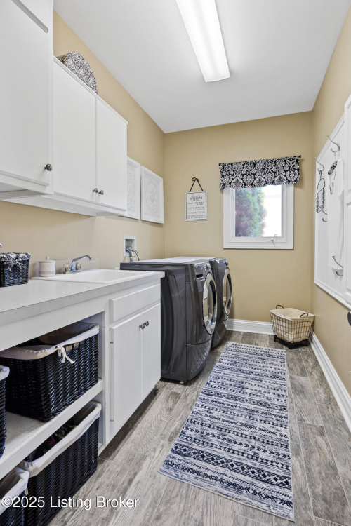 Listing Image 19