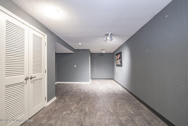 Listing Image 51