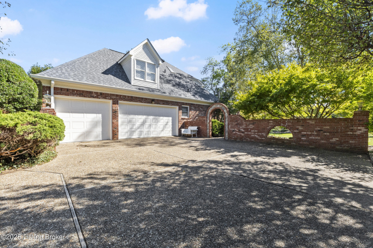 Listing Image 79