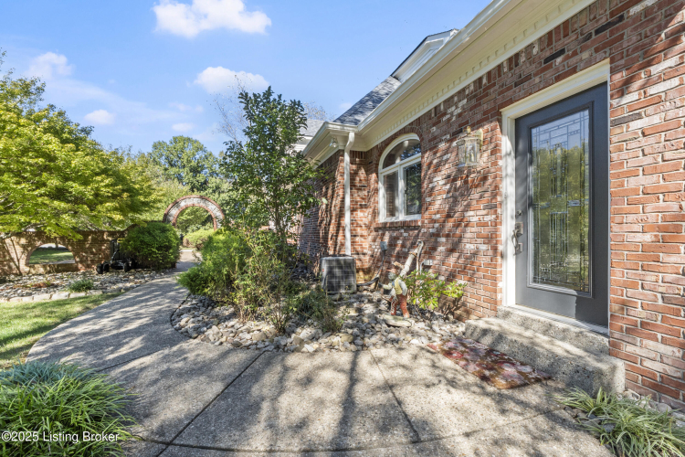 Listing Image 86
