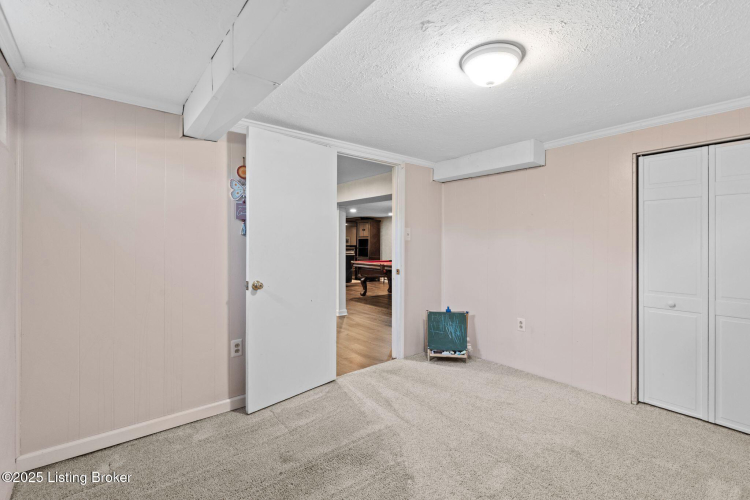 Listing Image 53