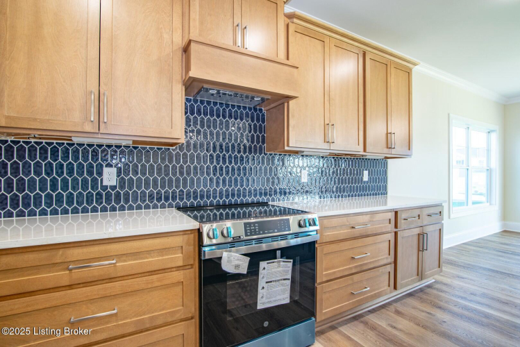 Listing Image 20