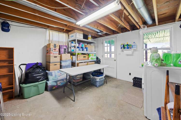 Listing Image 29