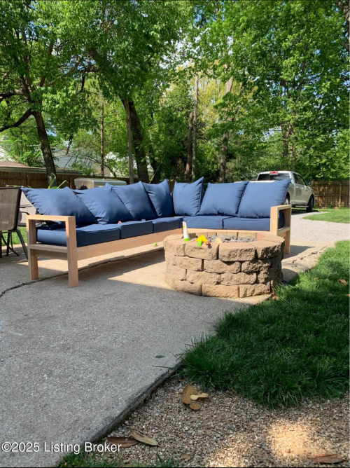 Listing Image 14