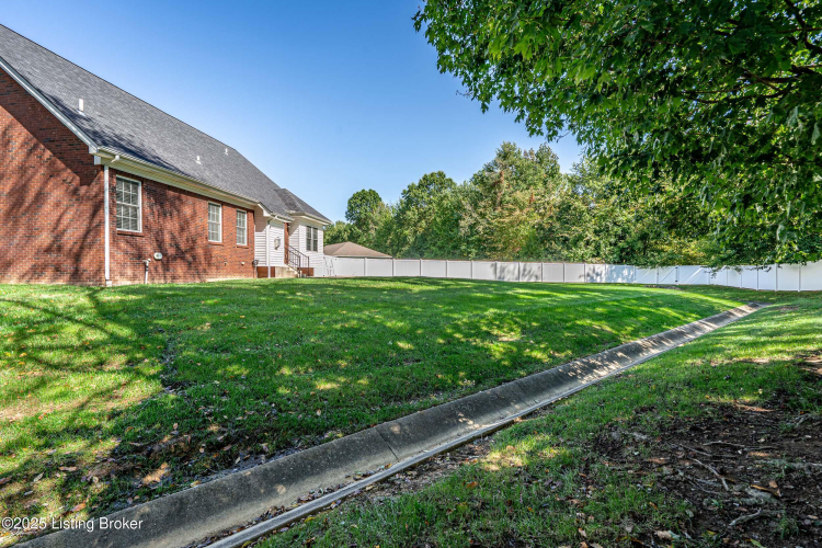 Listing Image 73