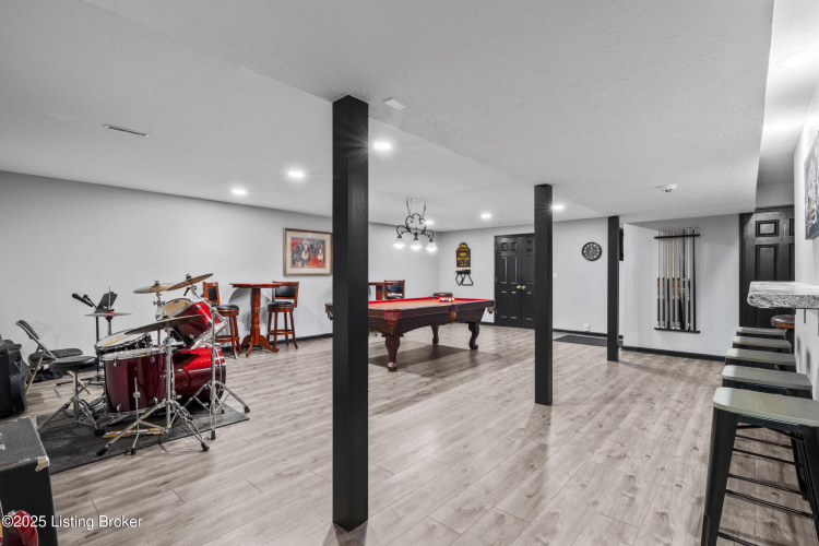 Listing Image 31