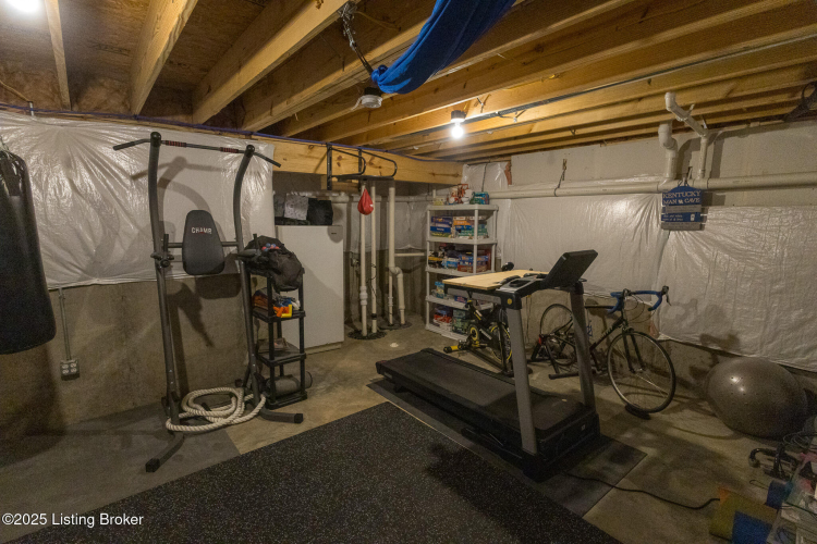 Listing Image 42