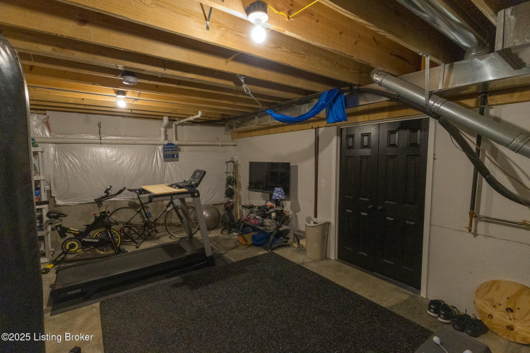Listing Image 44