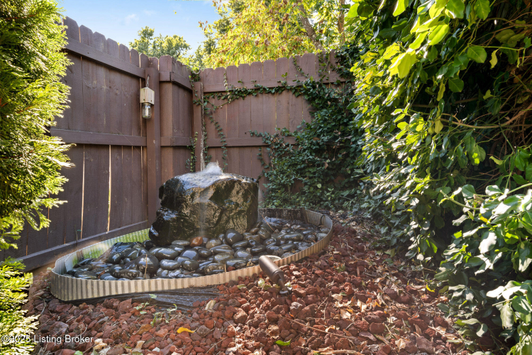 Listing Image 52