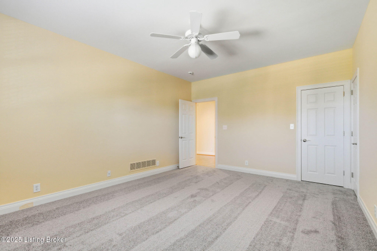 Listing Image 52