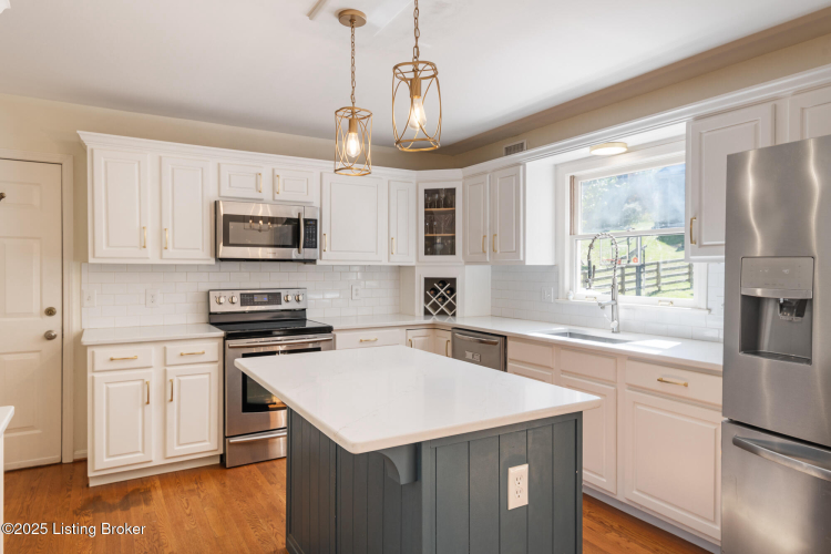 Listing Image 15