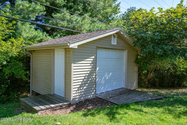 Listing Image 64