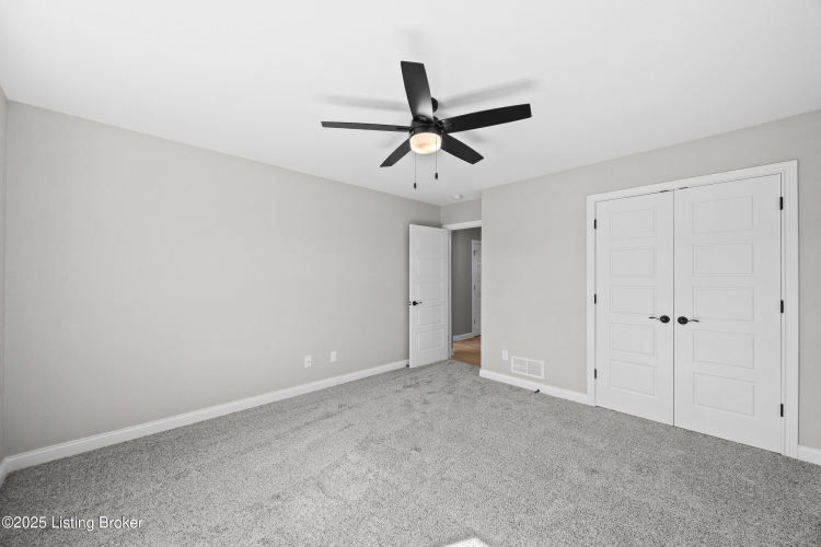 Listing Image 28