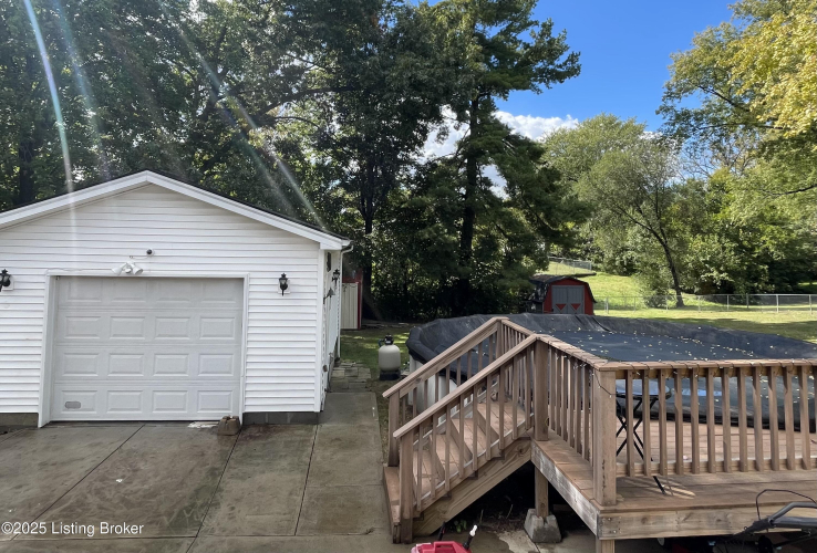 Listing Image 19