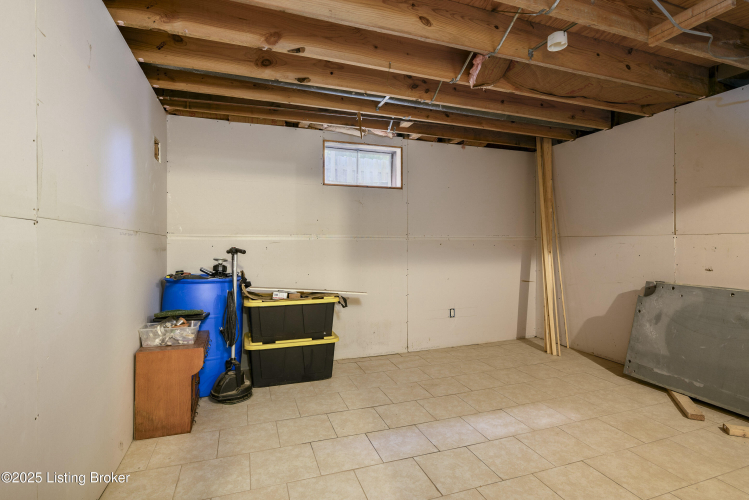Listing Image 45