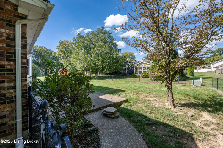 Listing Image 37