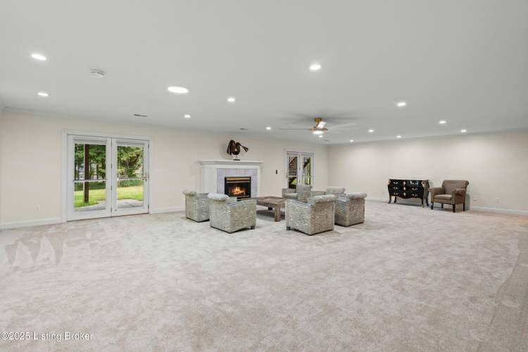 Listing Image 54
