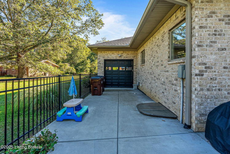 Listing Image 62