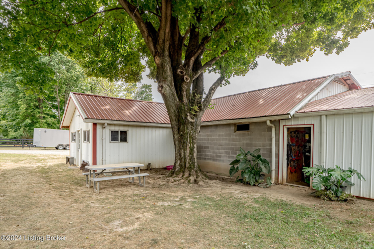 Listing Image 29
