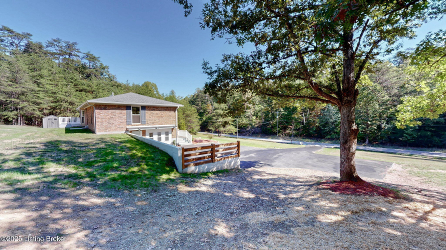 Listing Image 41