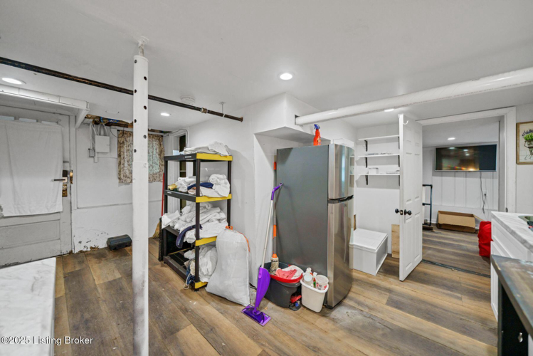 Listing Image 37