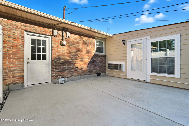 Listing Image 43