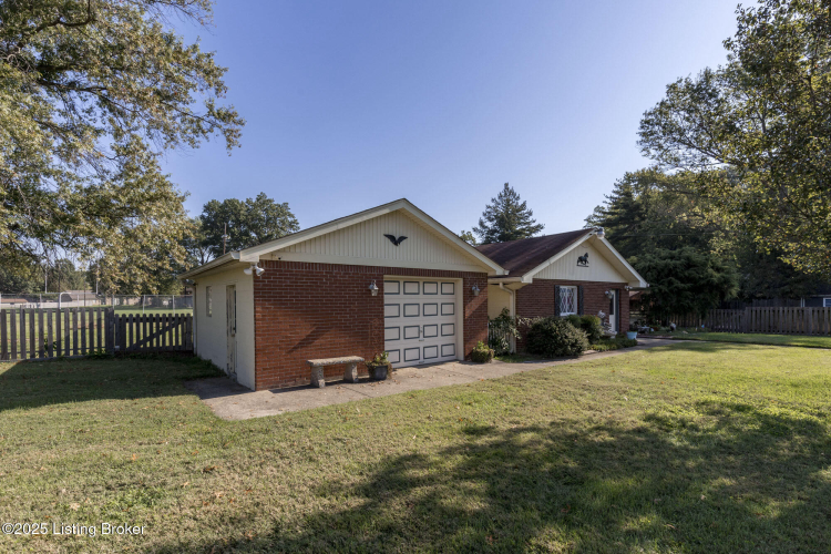 Listing Image 39